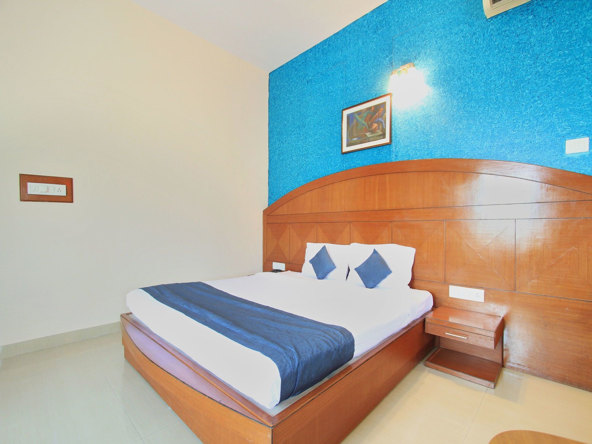 Hotel Stay By The Way Mysore Buitenkant foto