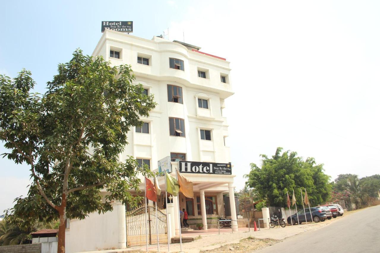 Hotel Stay By The Way Mysore Buitenkant foto