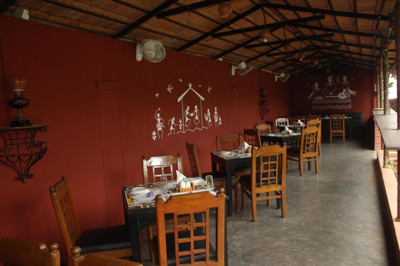 Hotel Stay By The Way Mysore Buitenkant foto